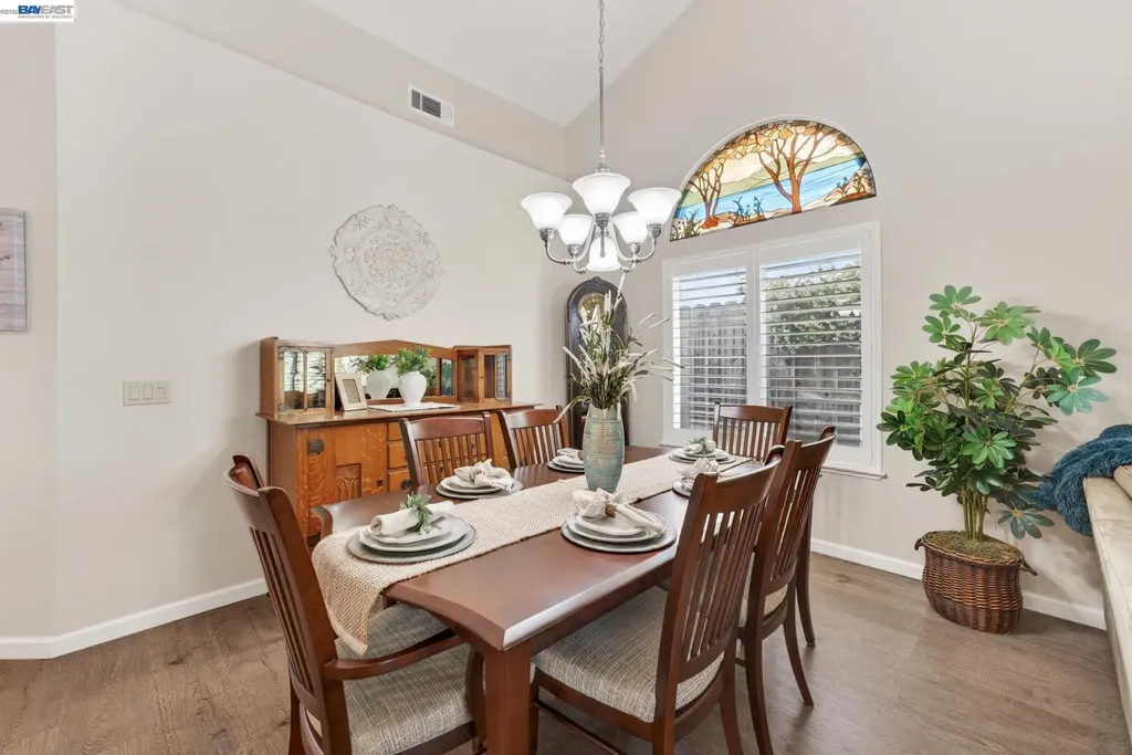 143 Lighthouse Way Vacaville CA 95688
