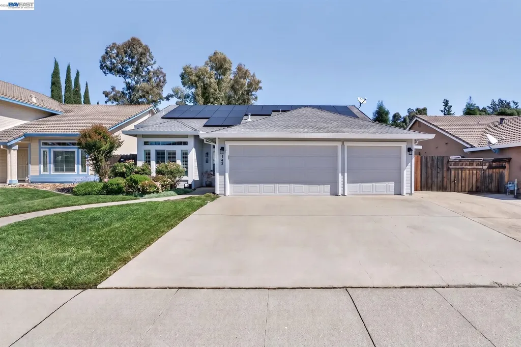 143 Lighthouse Way Vacaville CA 95688