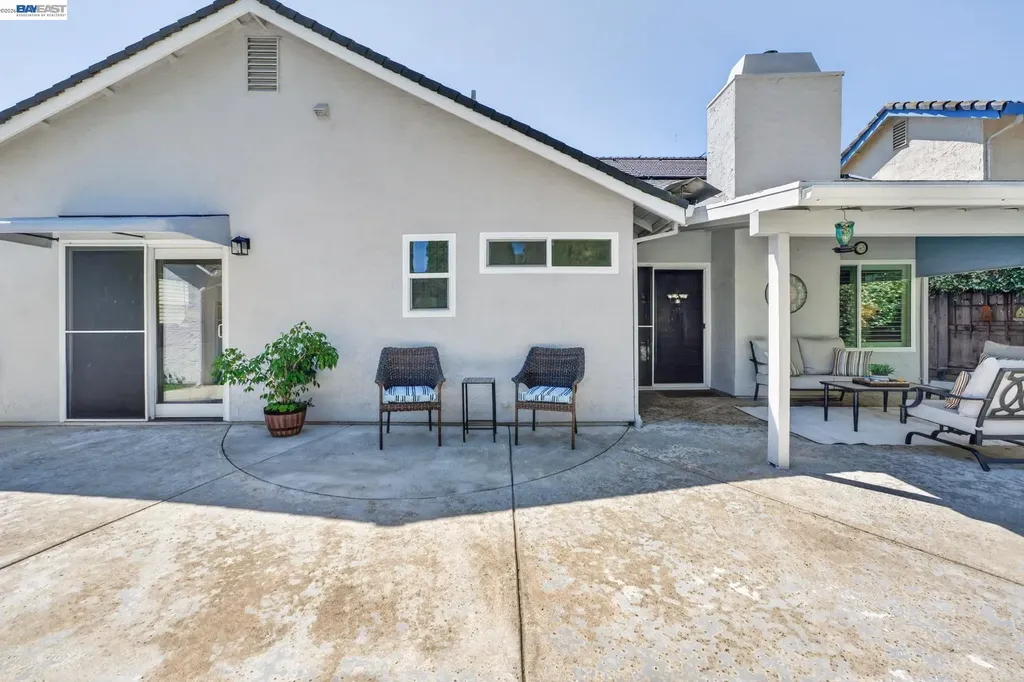 143 Lighthouse Way Vacaville CA 95688