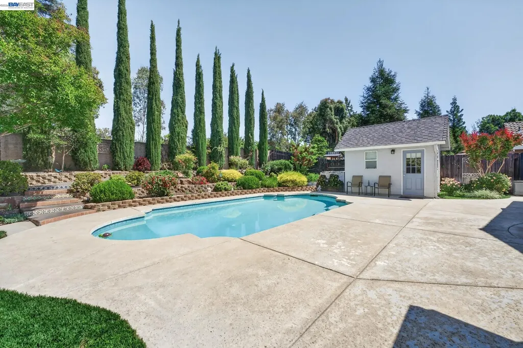 143 Lighthouse Way Vacaville CA 95688
