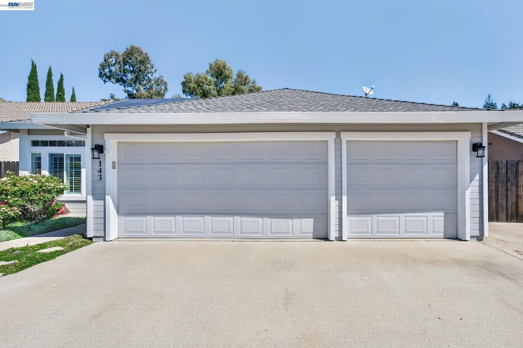 143 Lighthouse Way Vacaville CA 95688
