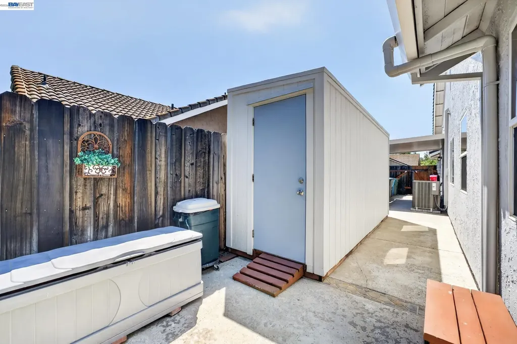 143 Lighthouse Way Vacaville CA 95688