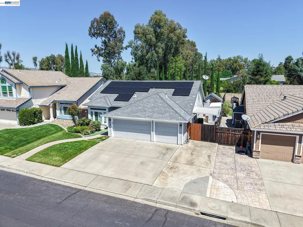 143 Lighthouse Way Vacaville CA 95688