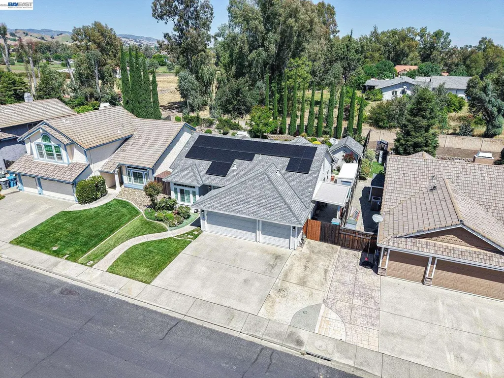 143 Lighthouse Way Vacaville CA 95688