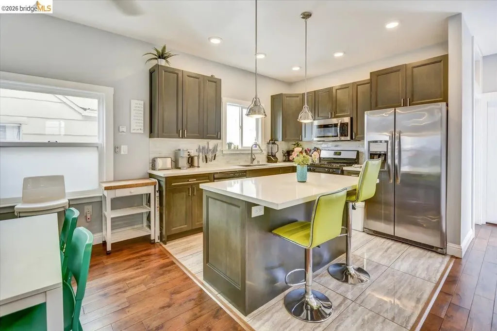 832 7th Avenue Oakland CA 94606