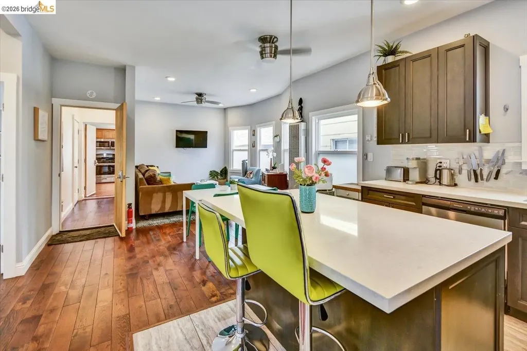 832 7th Avenue Oakland CA 94606