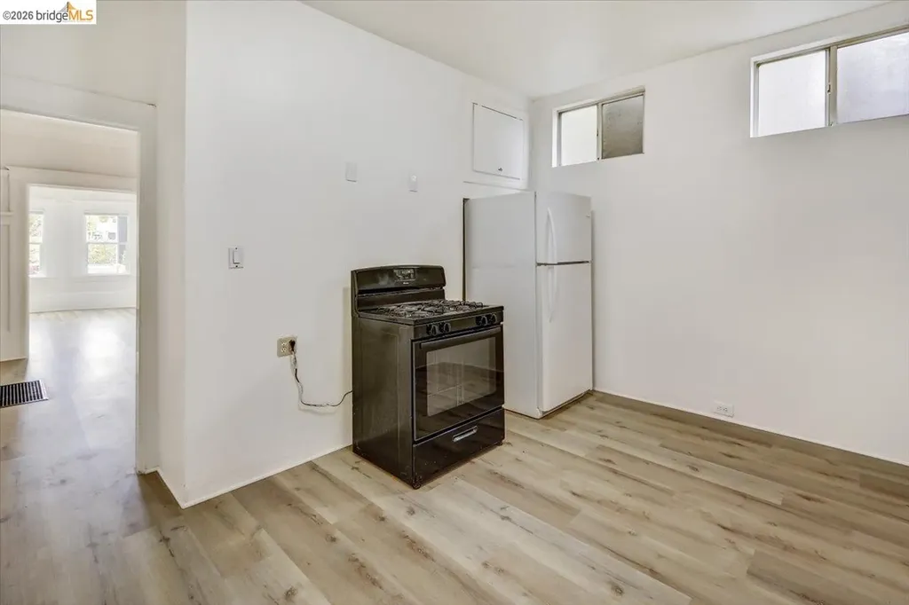 832 7th Avenue Oakland CA 94606
