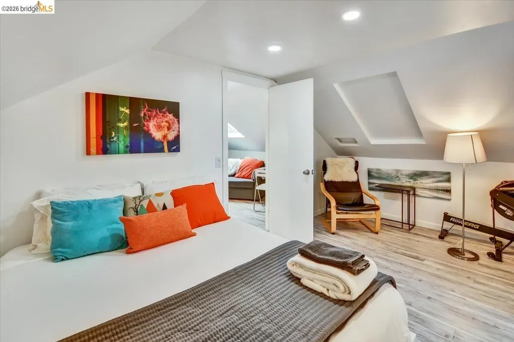 832 7th Avenue Oakland CA 94606
