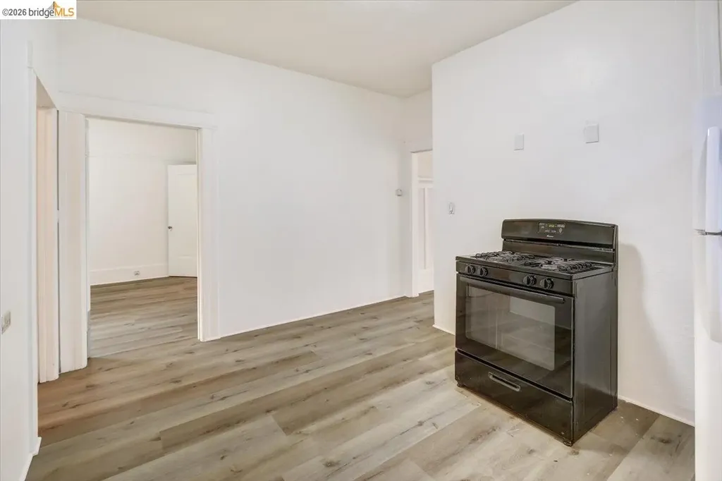 832 7th Avenue Oakland CA 94606