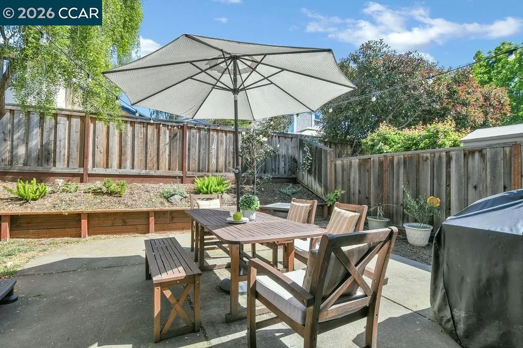 2143 Range Place Martinez CA 94553