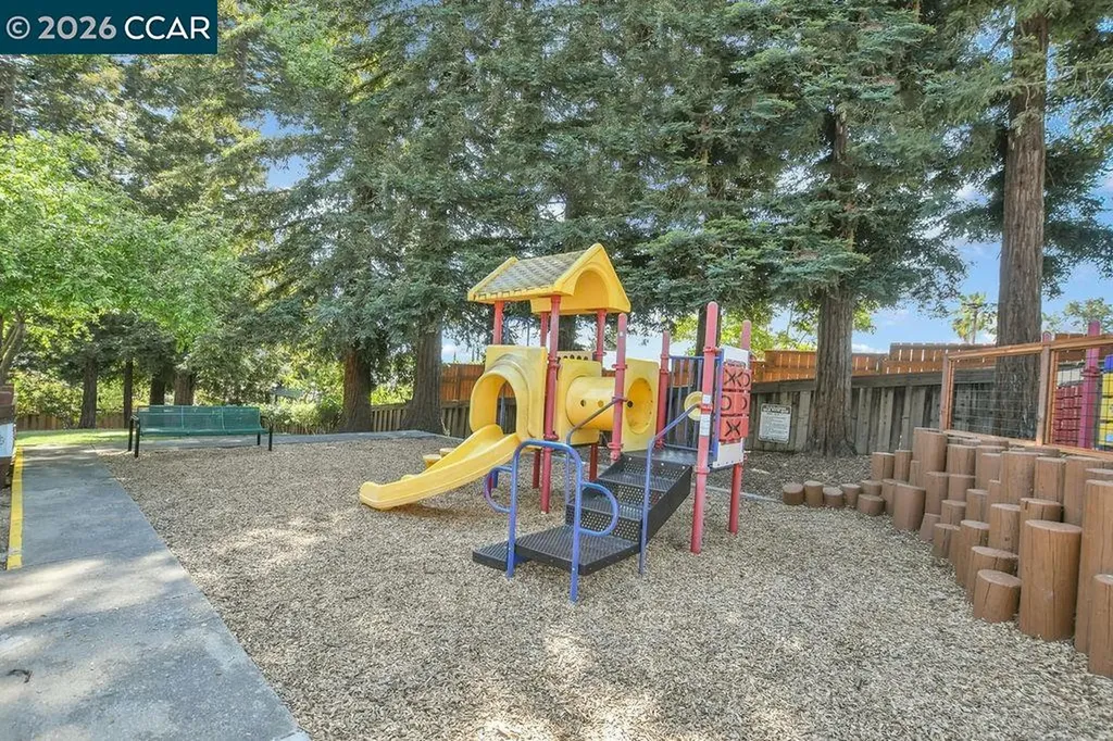 2143 Range Place Martinez CA 94553