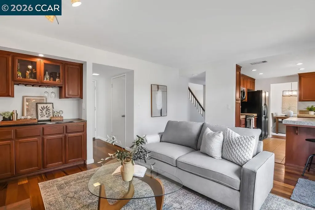 2143 Range Place Martinez CA 94553