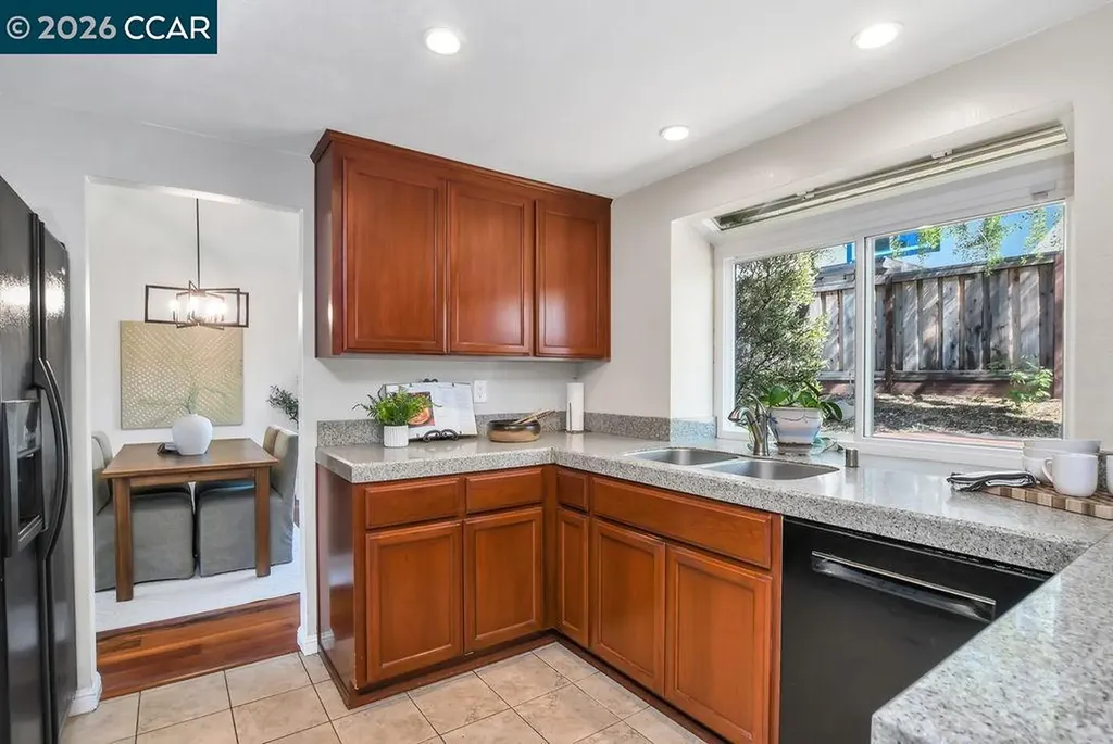 2143 Range Place Martinez CA 94553