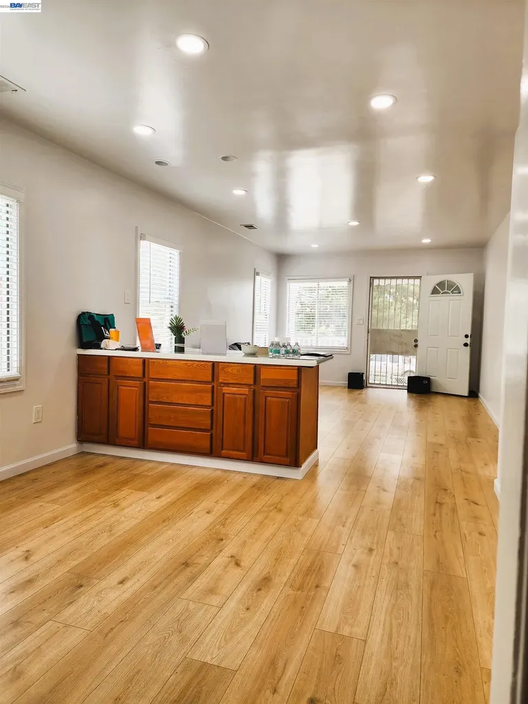 2421 96th Avenue Oakland CA 94603