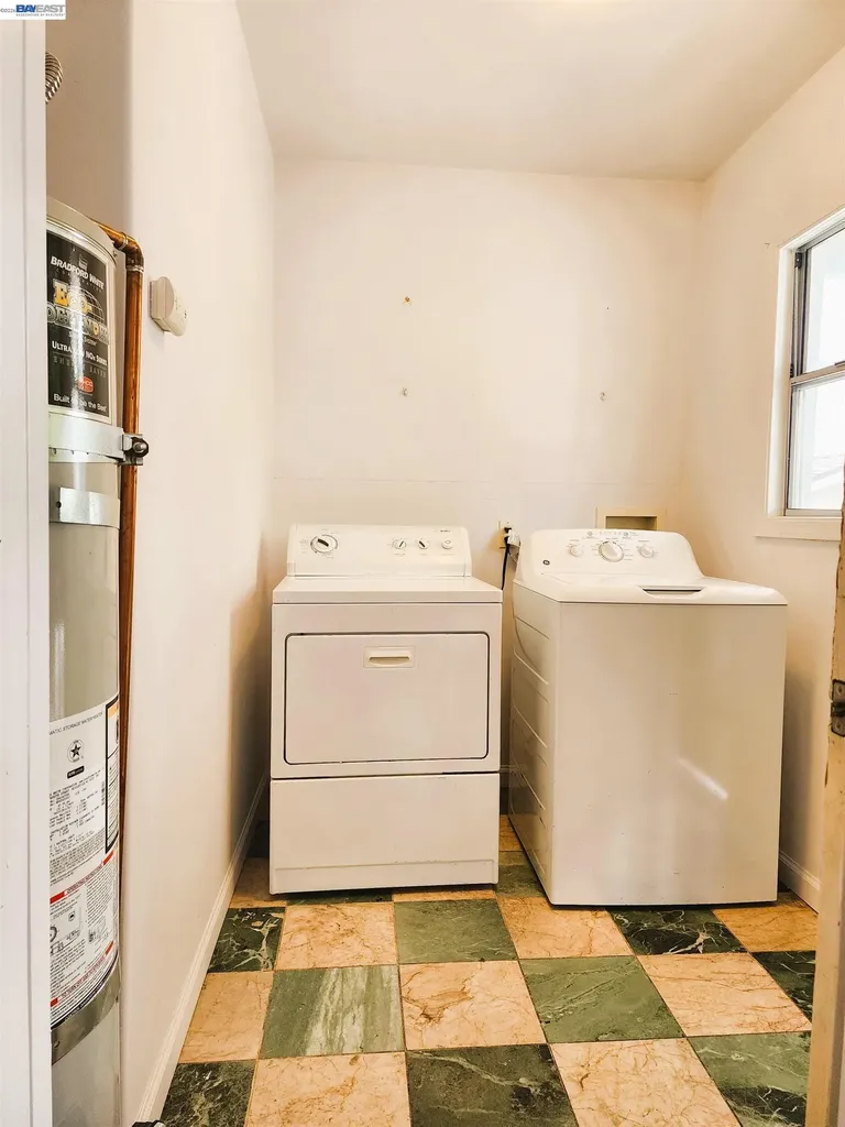 2421 96th Avenue Oakland CA 94603