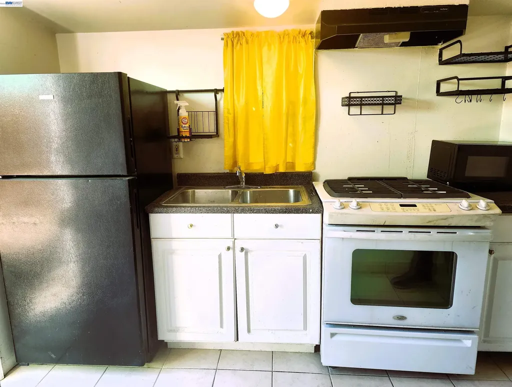2421 96th Avenue Oakland CA 94603
