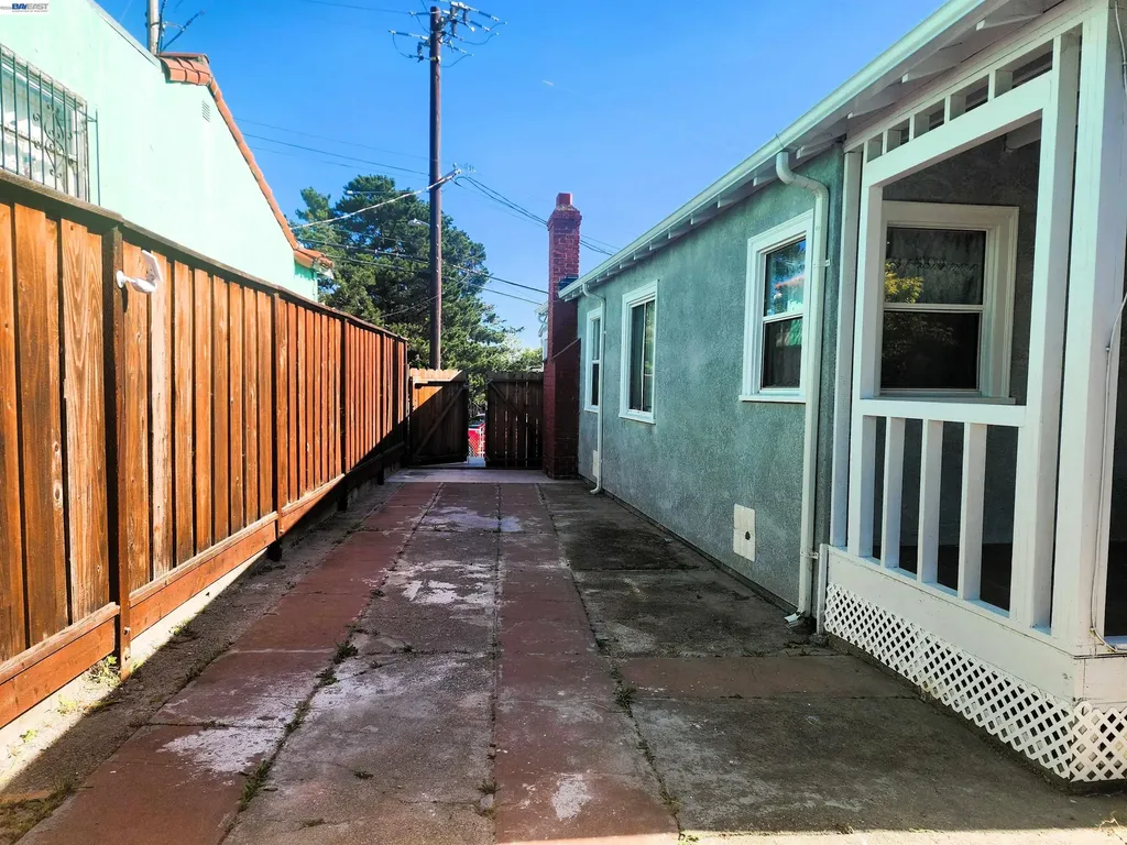 2421 96th Avenue Oakland CA 94603