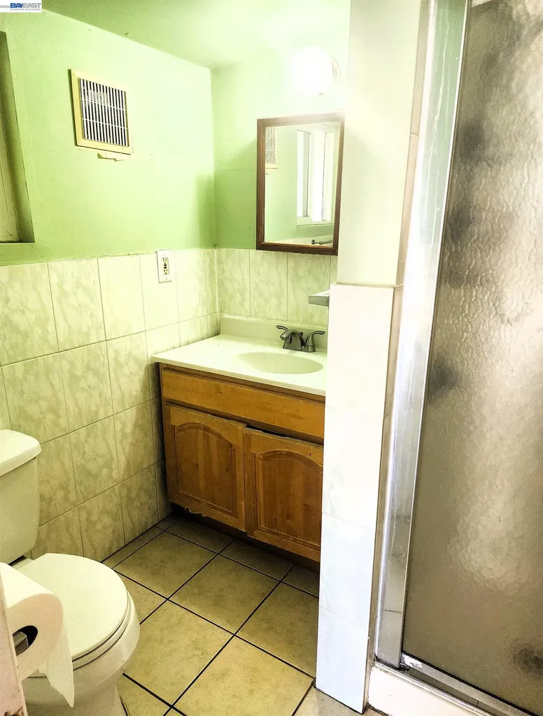 2421 96th Avenue Oakland CA 94603