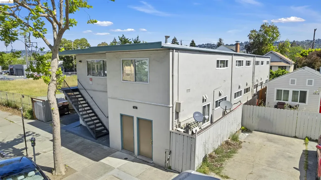 1213 San Pablo Avenue Berkeley CA 94706