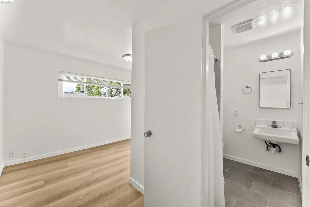 1213 San Pablo Avenue Berkeley CA 94706