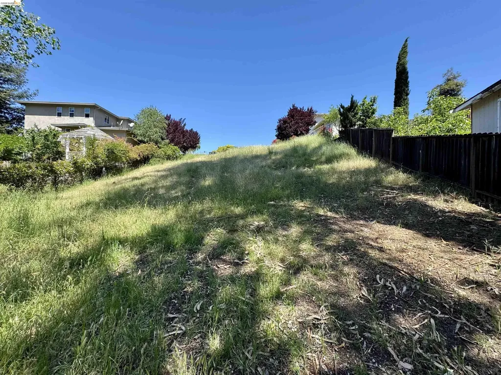 24065 Quinn Lane Hayward CA 94541