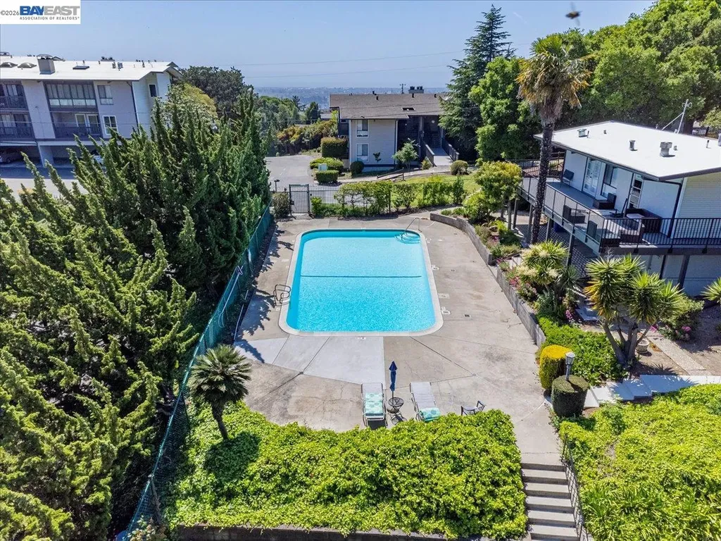 19100 Crest Avenue Castro Valley CA 94546