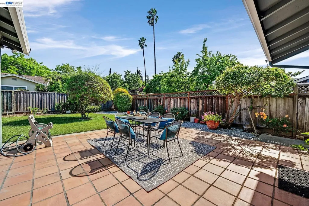 34199 Cartwright Place Fremont CA 94555