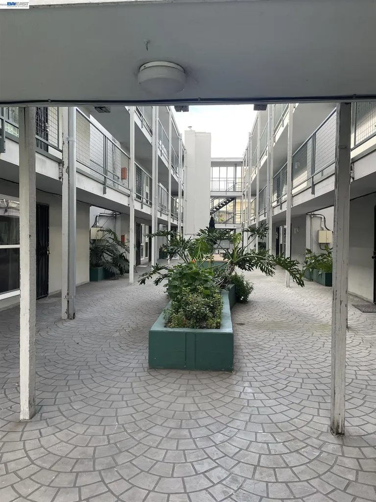 1428 Madison Street #104 Oakland CA 94612