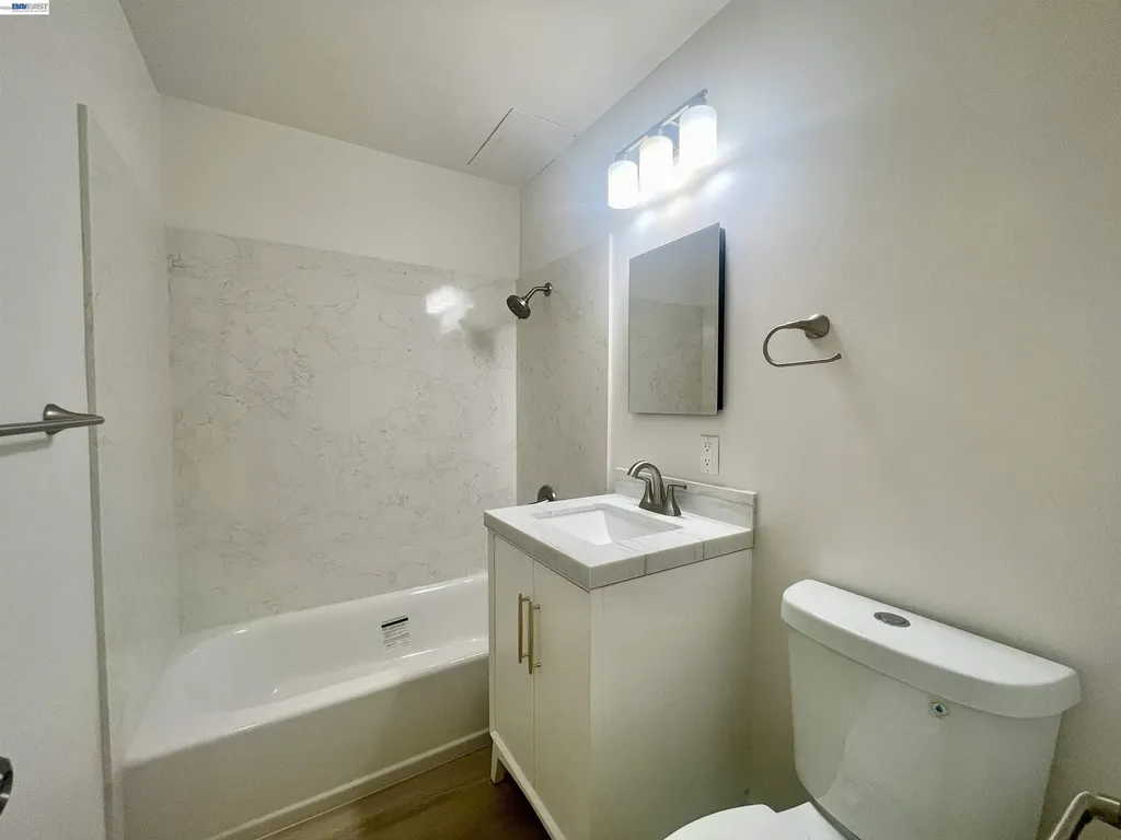 1428 Madison Street #104 Oakland CA 94612