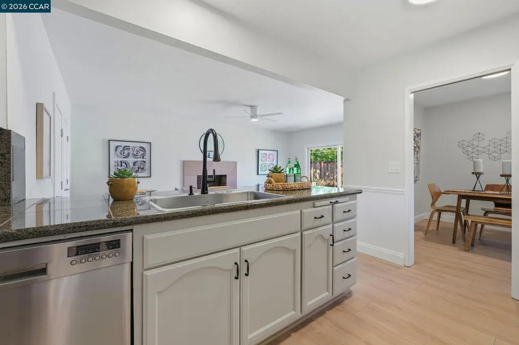 1525 American Beauty Drive Concord CA 94521
