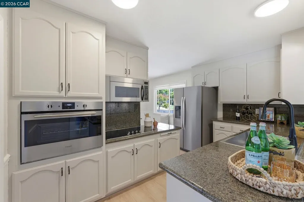 1525 American Beauty Drive Concord CA 94521