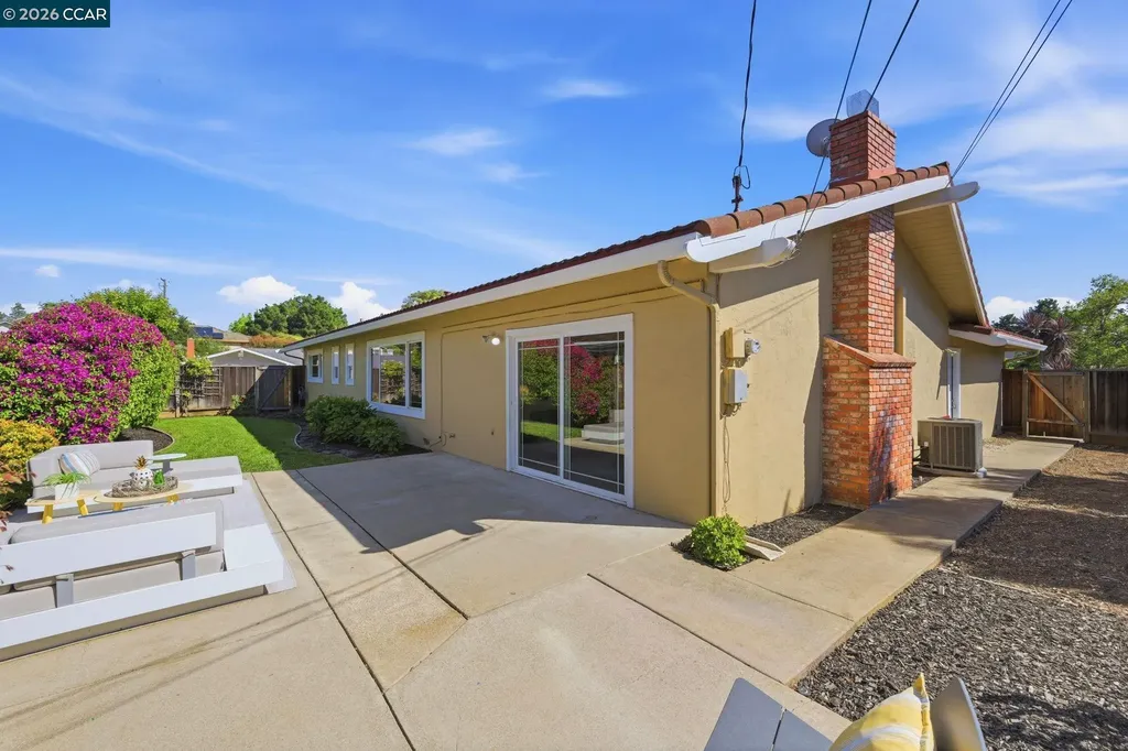 1525 American Beauty Drive Concord CA 94521