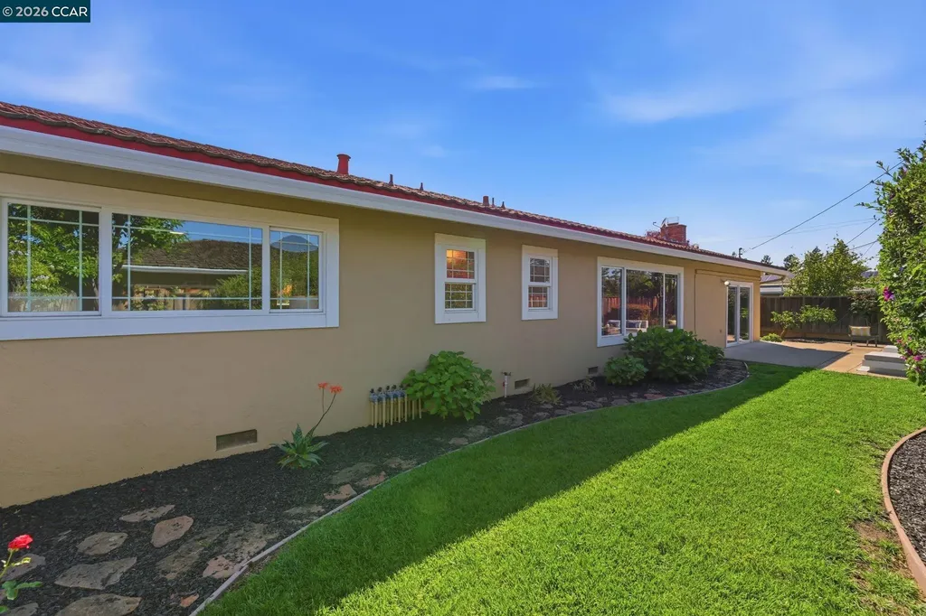 1525 American Beauty Drive Concord CA 94521