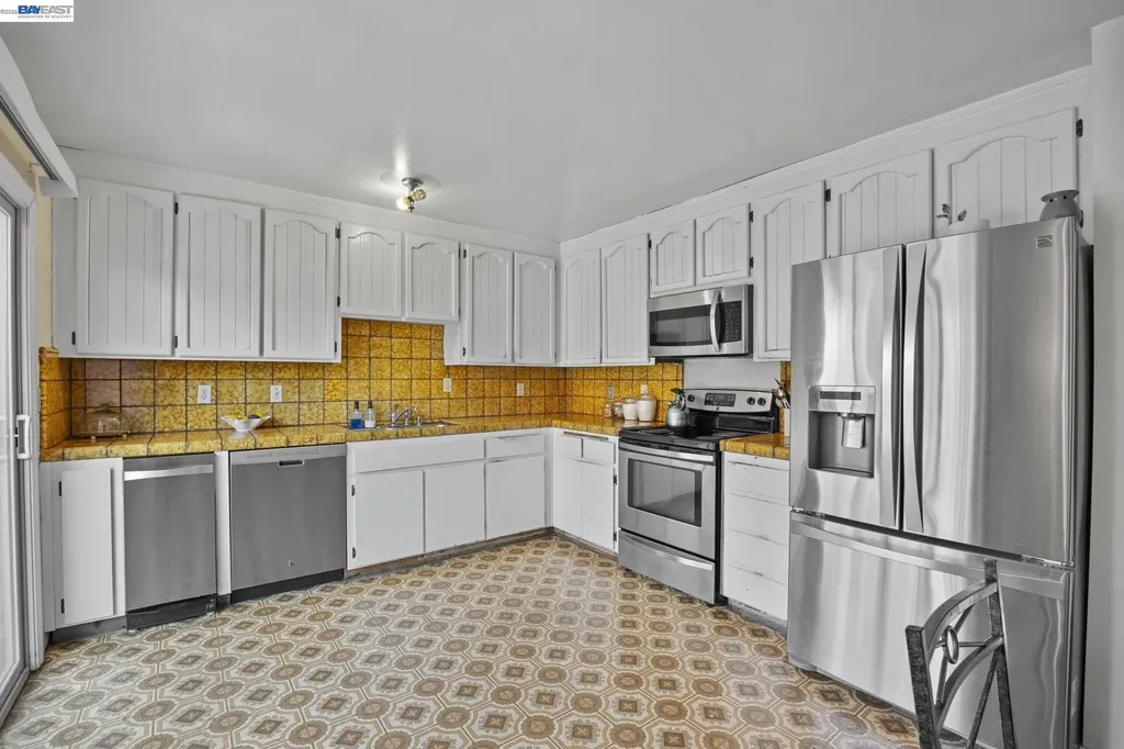 960 Joaquin Avenue San Leandro CA 94577