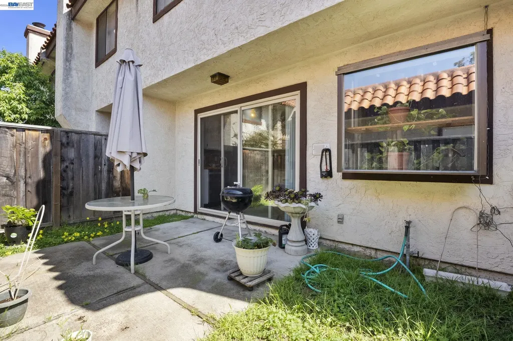960 Joaquin Avenue San Leandro CA 94577