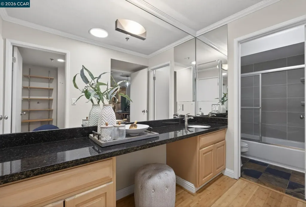 2560 Oak Road Walnut Creek CA 94597