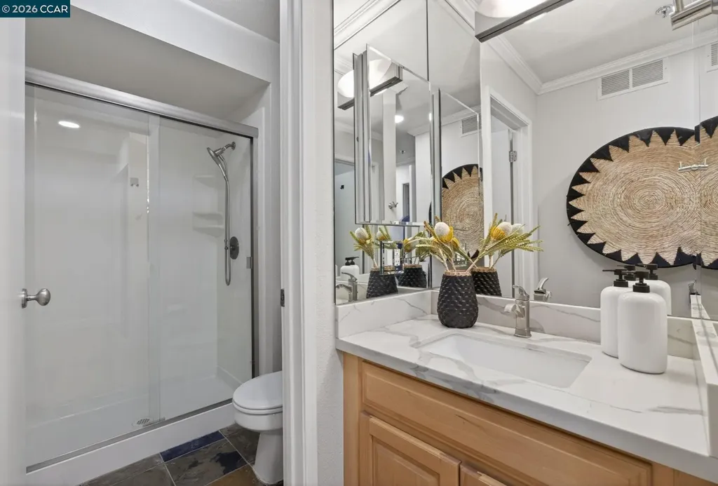 2560 Oak Road Walnut Creek CA 94597