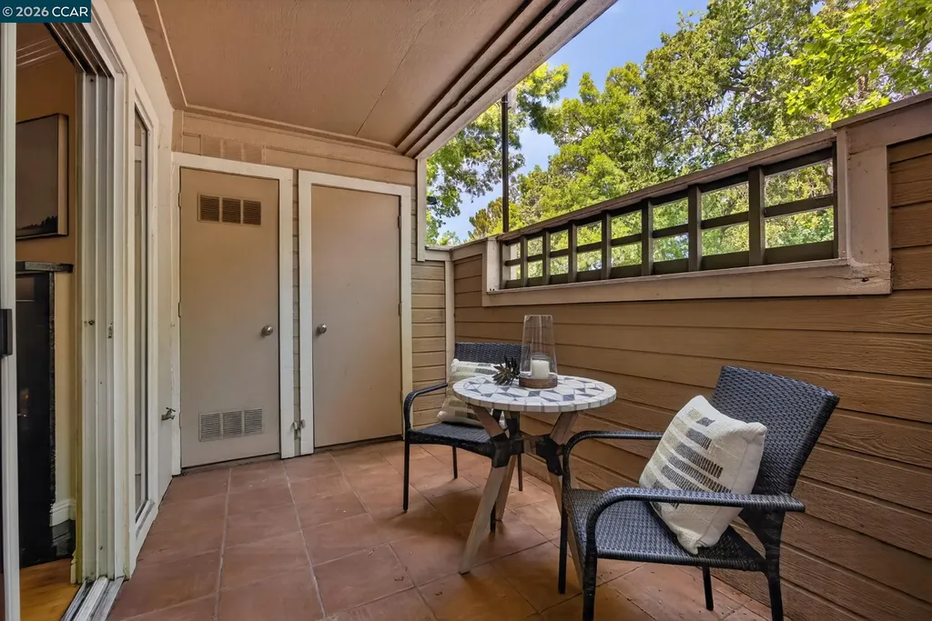 2560 Oak Road Walnut Creek CA 94597
