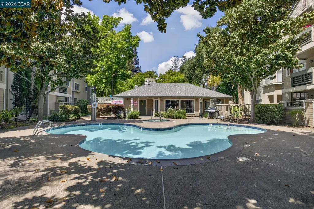 2560 Oak Road Walnut Creek CA 94597
