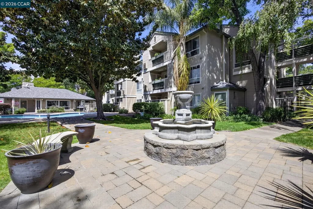 2560 Oak Road Walnut Creek CA 94597