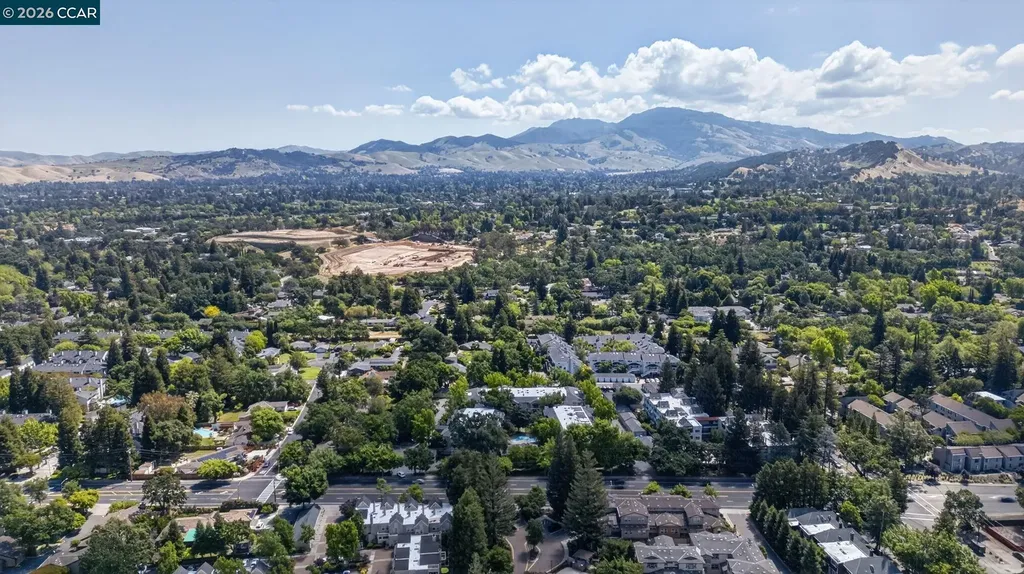 2560 Oak Road Walnut Creek CA 94597