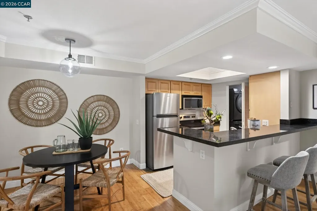 2560 Oak Road Walnut Creek CA 94597