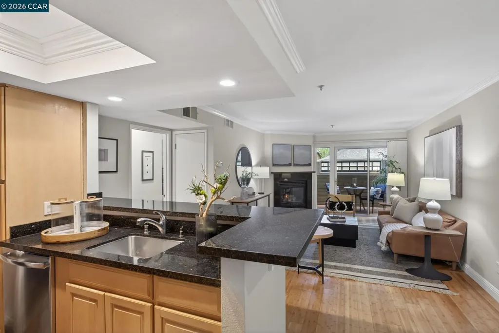 2560 Oak Road Walnut Creek CA 94597