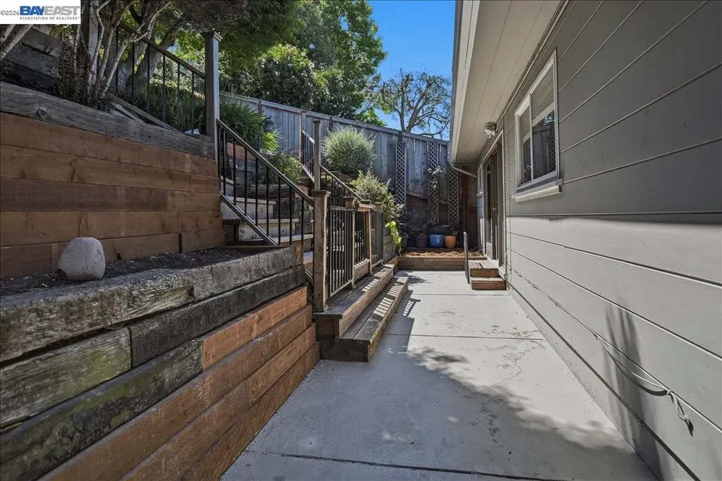 2608 Monte Vista Avenue El Cerrito CA 94530