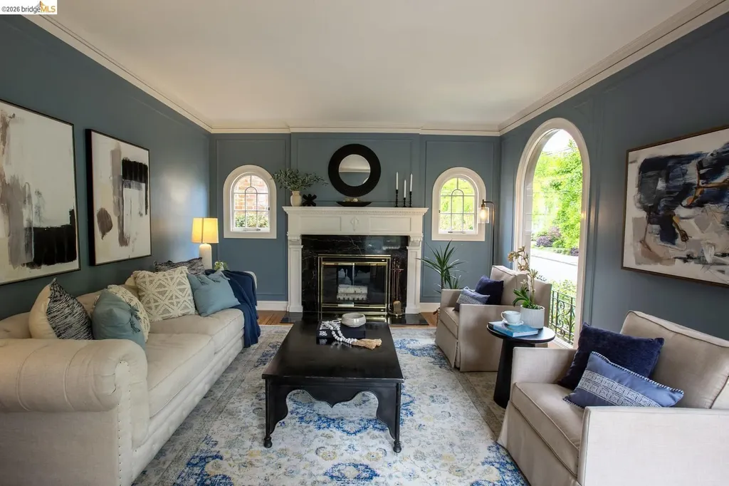 6406 Mystic Oakland CA 94618