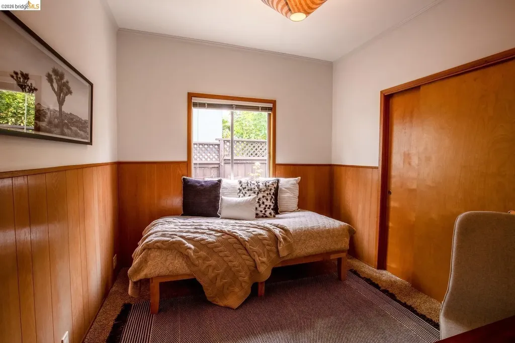 6406 Mystic Oakland CA 94618