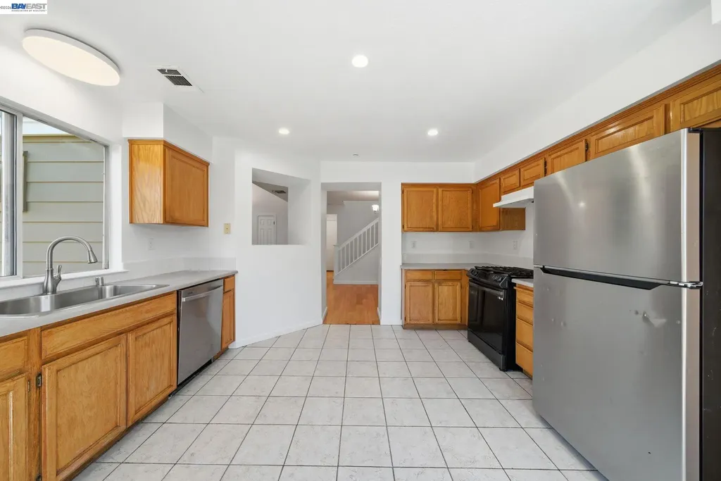 227 Clearpointe Drive Vallejo CA 94591