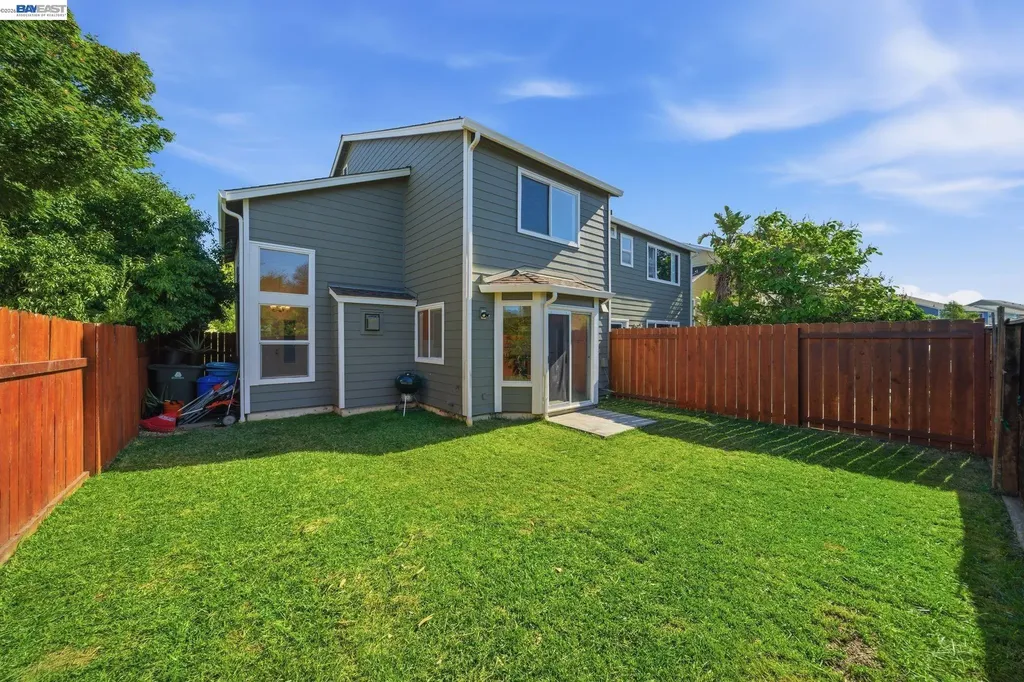 227 Clearpointe Drive Vallejo CA 94591