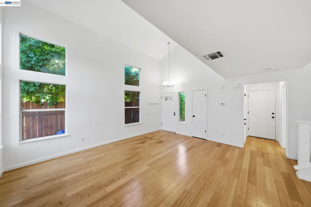227 Clearpointe Drive Vallejo CA 94591