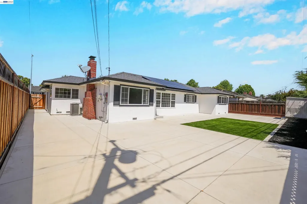 5230 Sabin Avenue Fremont CA 94536